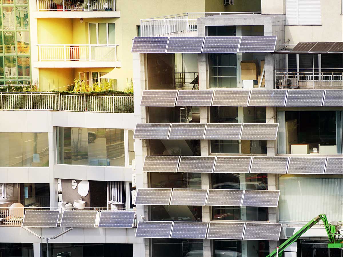 Switzerland plug-and-play balcony solar battery storage system