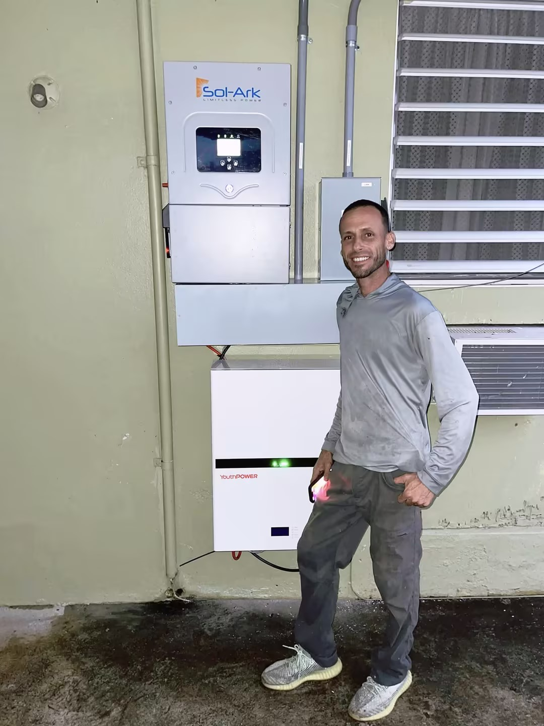 אלטרנטיבה לקיר הכוח של טסלה - קיר הכוח של 5 קילוואט-שעה