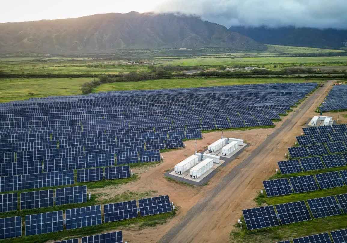 Utility-scale battery energy storage system for grid-scale renewable energy projects
