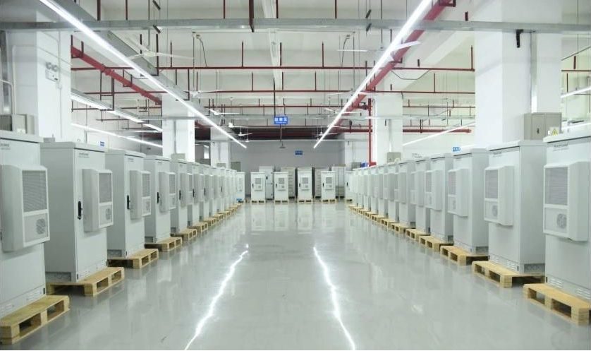 LiFePO4 solar battery system for commercial energy storage solutions