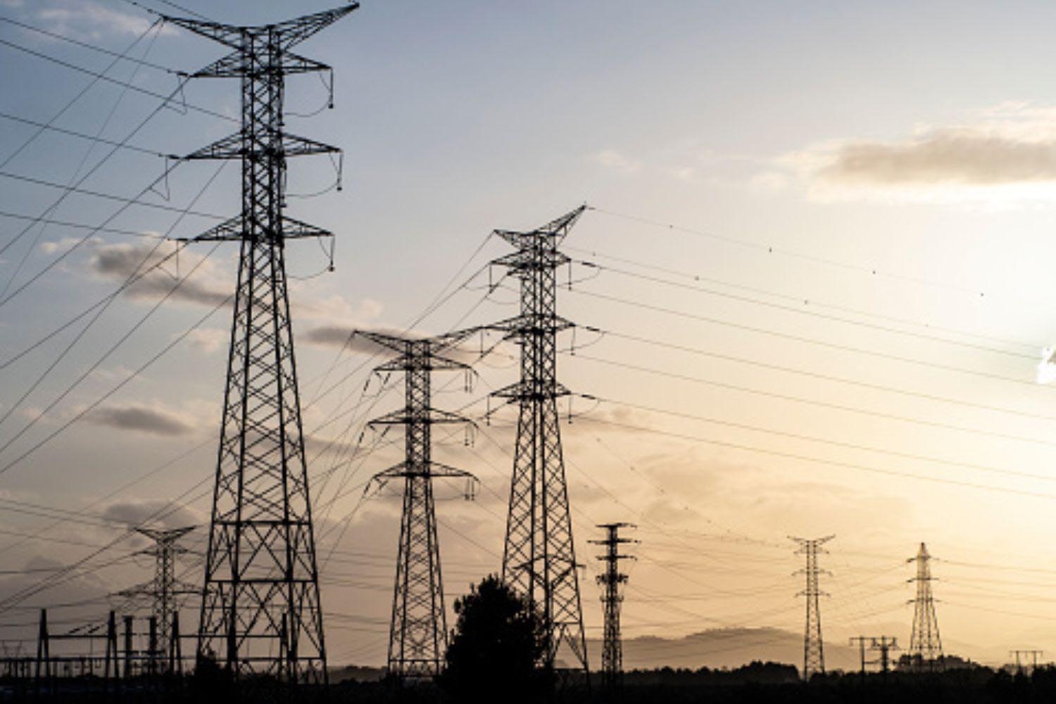 grid scale battery storage supporting solar power systems